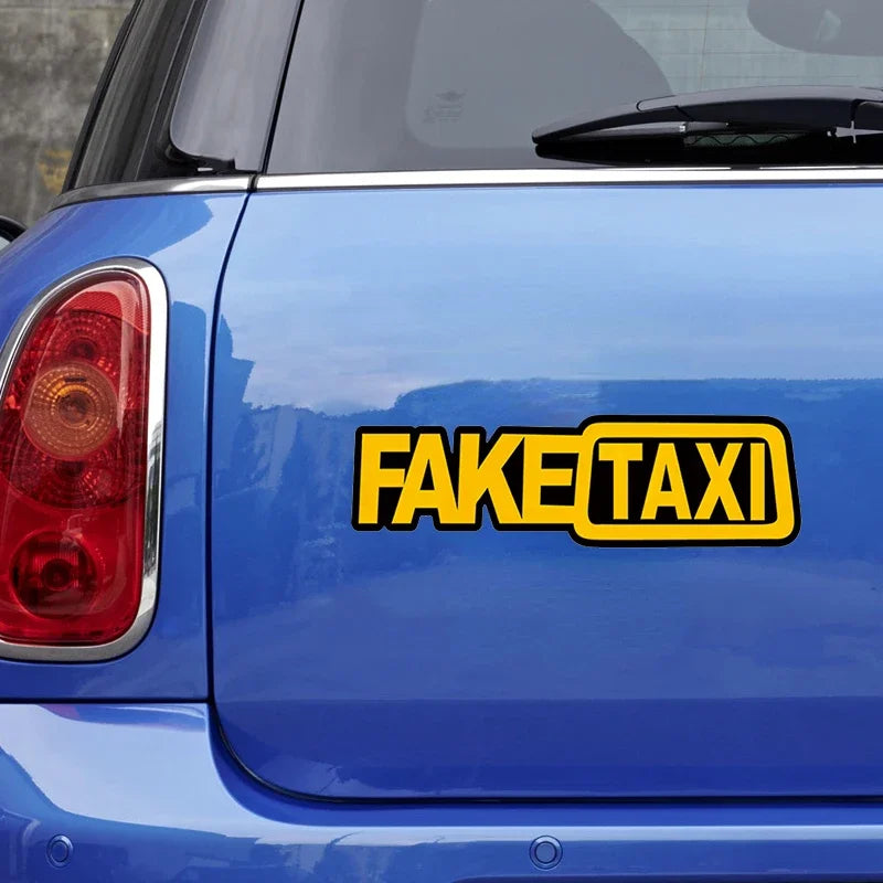Autocolantes Fake Taxi — Vinil Resistente à Água para Carro e Mota