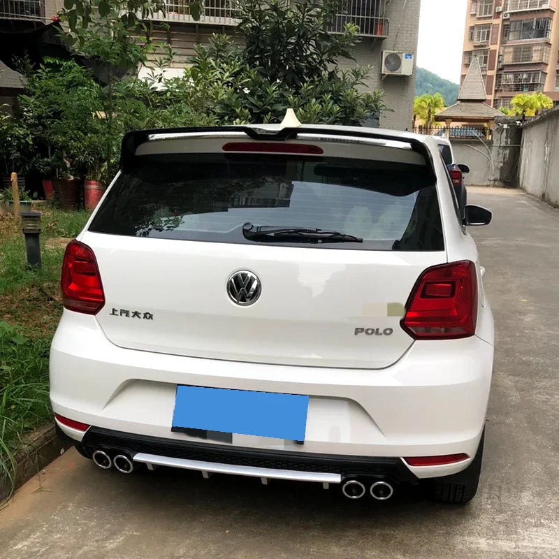 Spoiler em Fibra de Carbono Preto Brilhante para VW Polo 6R 2011-2018